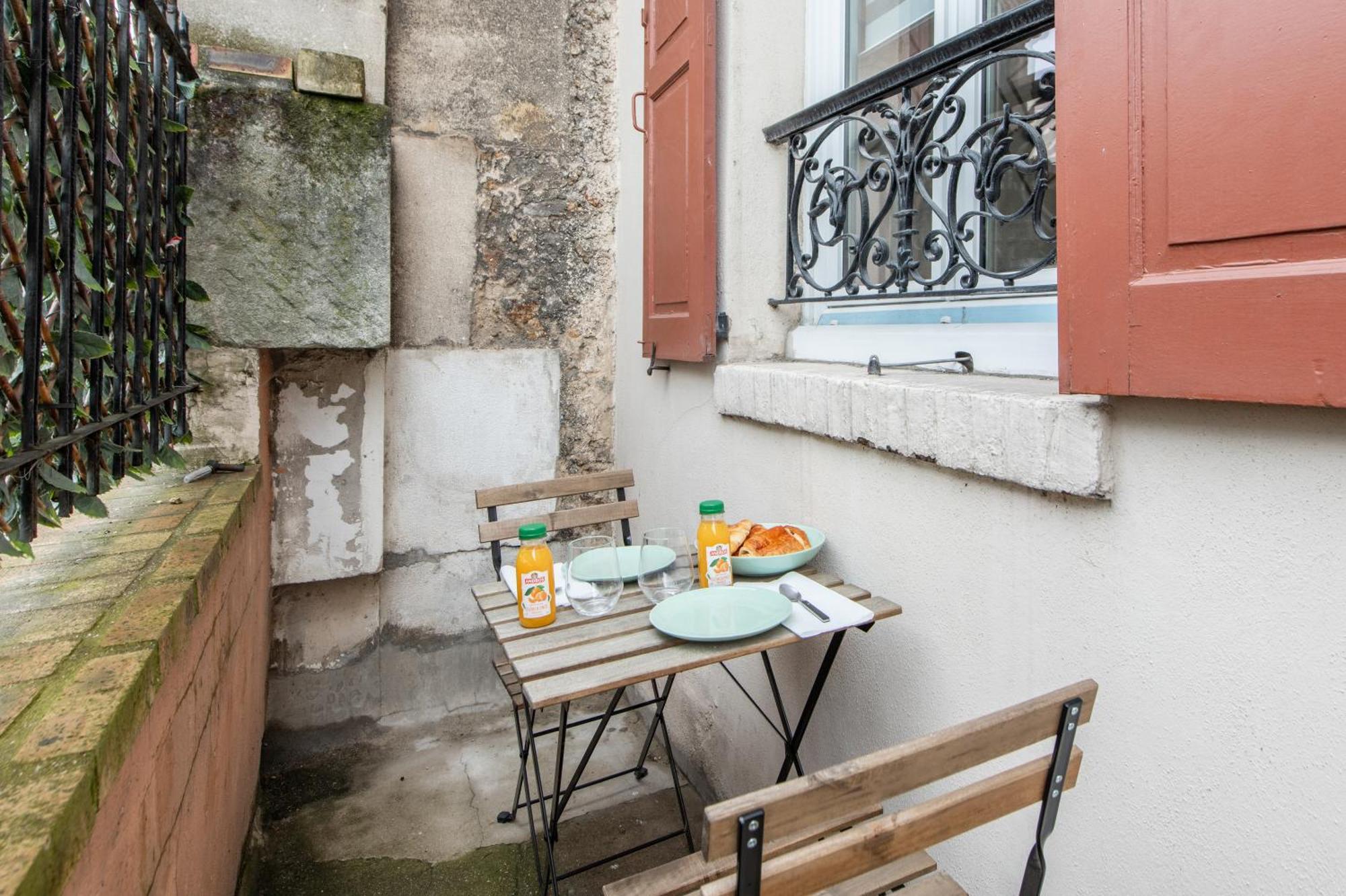 Spacious And Bright 2-Bedroom Large Apartment Very Close To Paris - Near Metro Boulogne-Billancourt Buitenkant foto