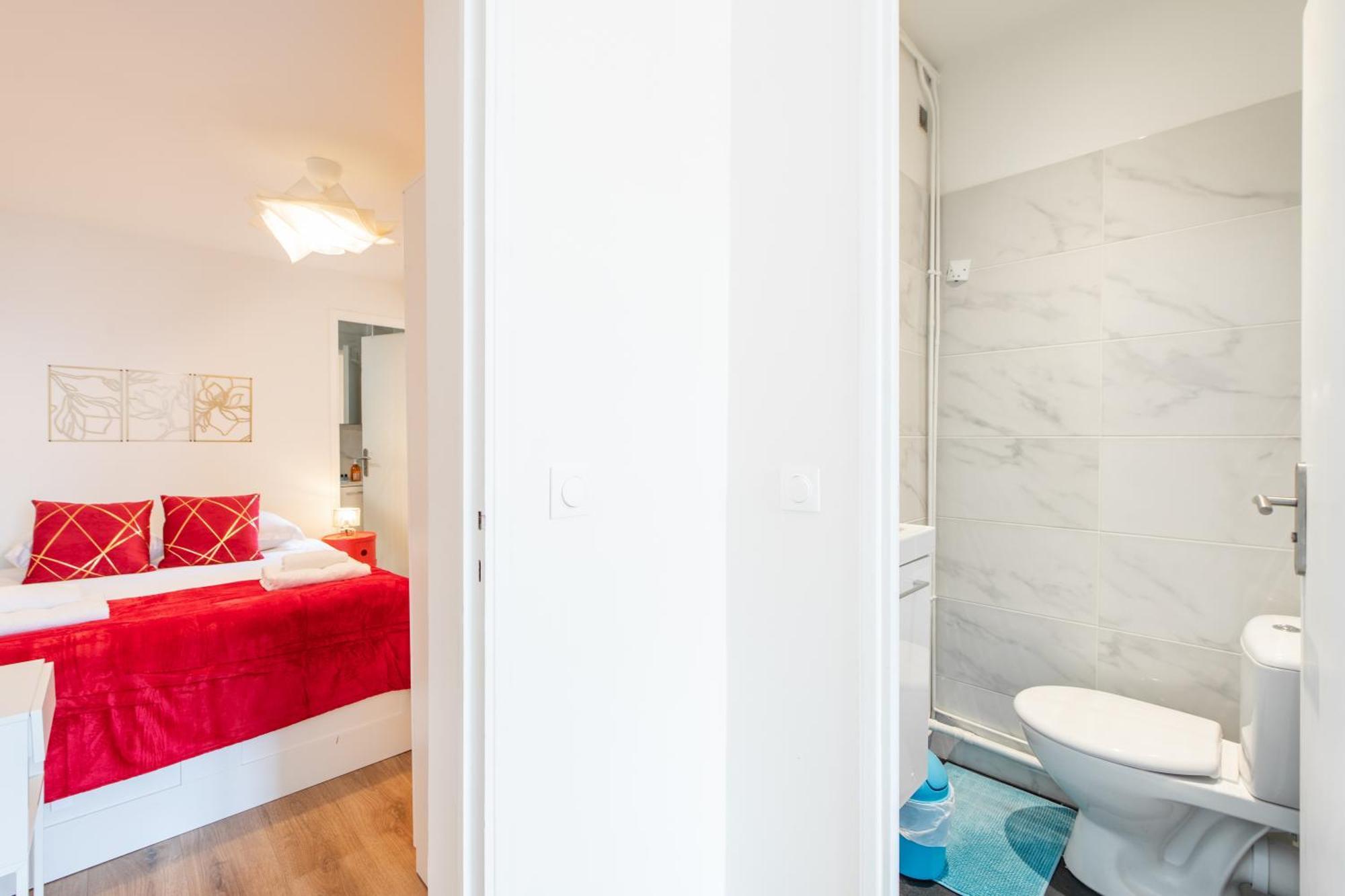 Spacious And Bright 2-Bedroom Large Apartment Very Close To Paris - Near Metro Boulogne-Billancourt Buitenkant foto