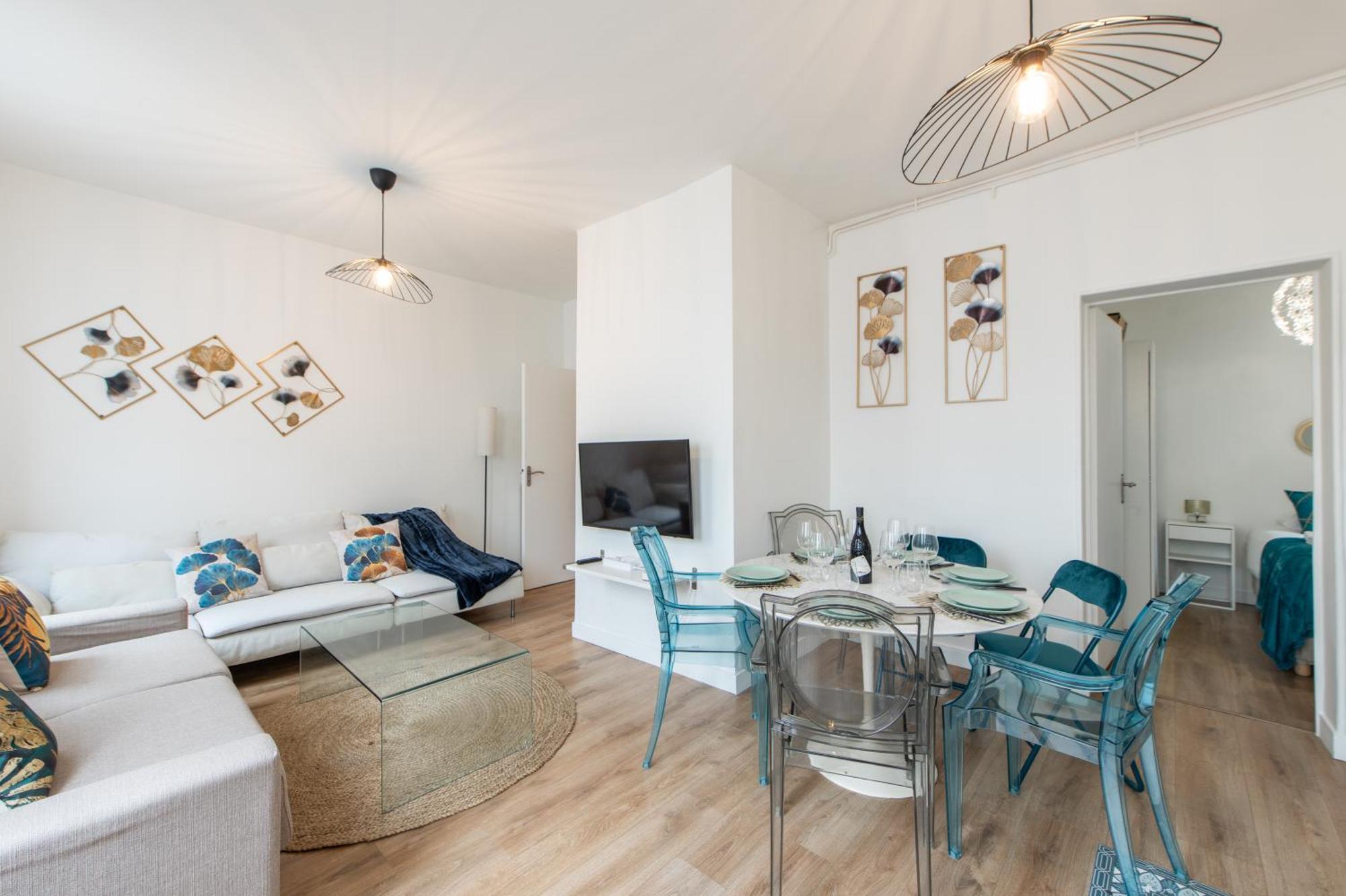 Spacious And Bright 2-Bedroom Large Apartment Very Close To Paris - Near Metro Boulogne-Billancourt Buitenkant foto
