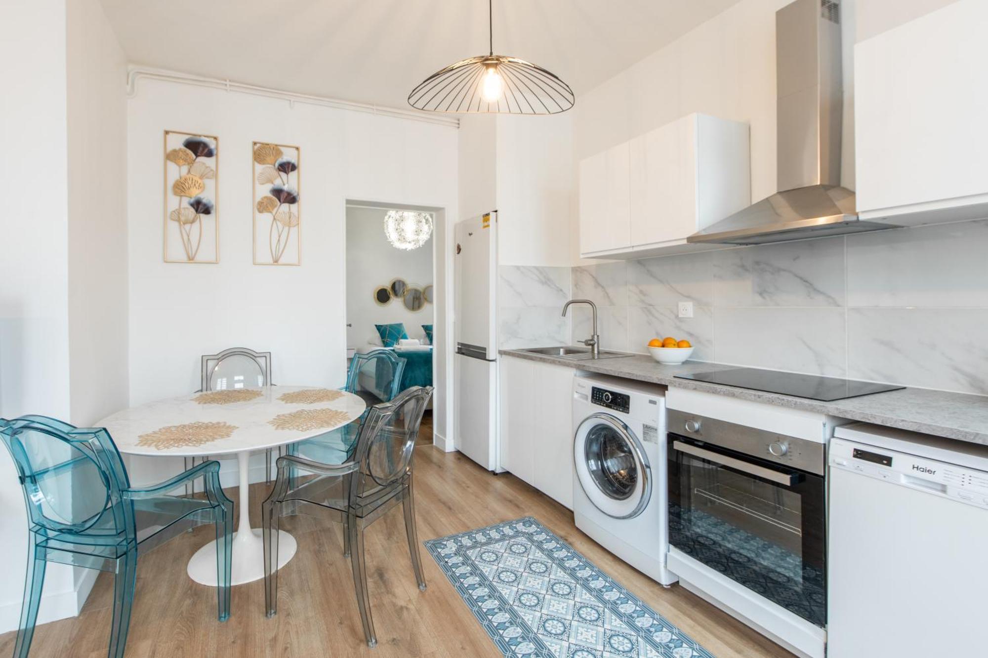 Spacious And Bright 2-Bedroom Large Apartment Very Close To Paris - Near Metro Boulogne-Billancourt Buitenkant foto