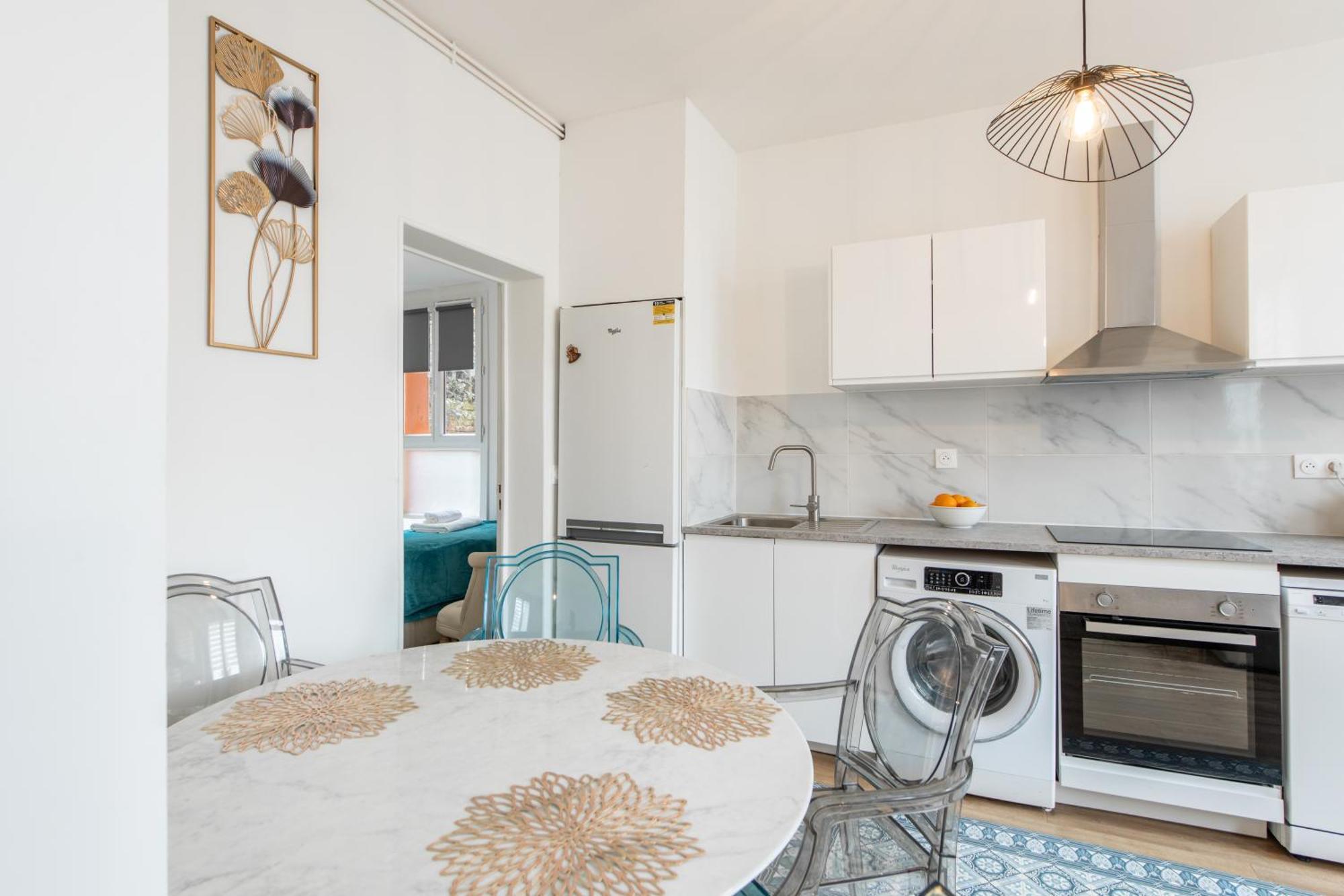 Spacious And Bright 2-Bedroom Large Apartment Very Close To Paris - Near Metro Boulogne-Billancourt Buitenkant foto