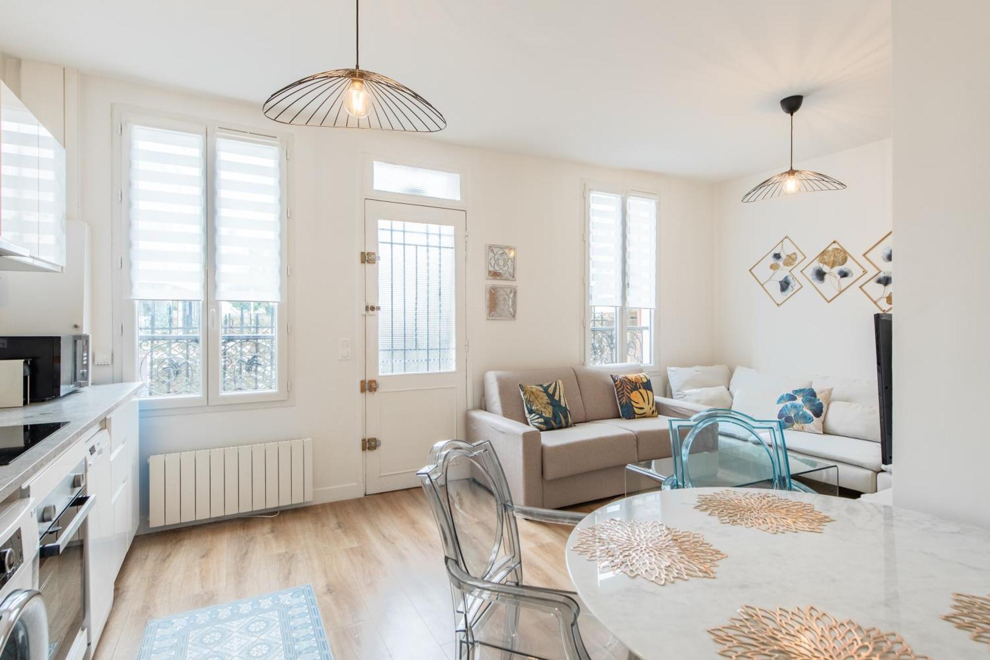 Spacious And Bright 2-Bedroom Large Apartment Very Close To Paris - Near Metro Boulogne-Billancourt Buitenkant foto